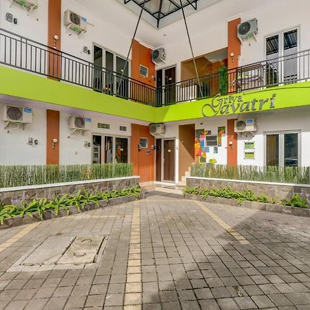Hotel Super Oyo 3496 Griya Gayatri Syariah Melati Exterior foto