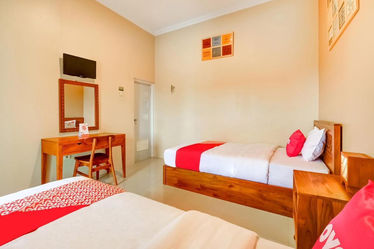 Hotel Super Oyo 3496 Griya Gayatri Syariah Melati Exterior foto