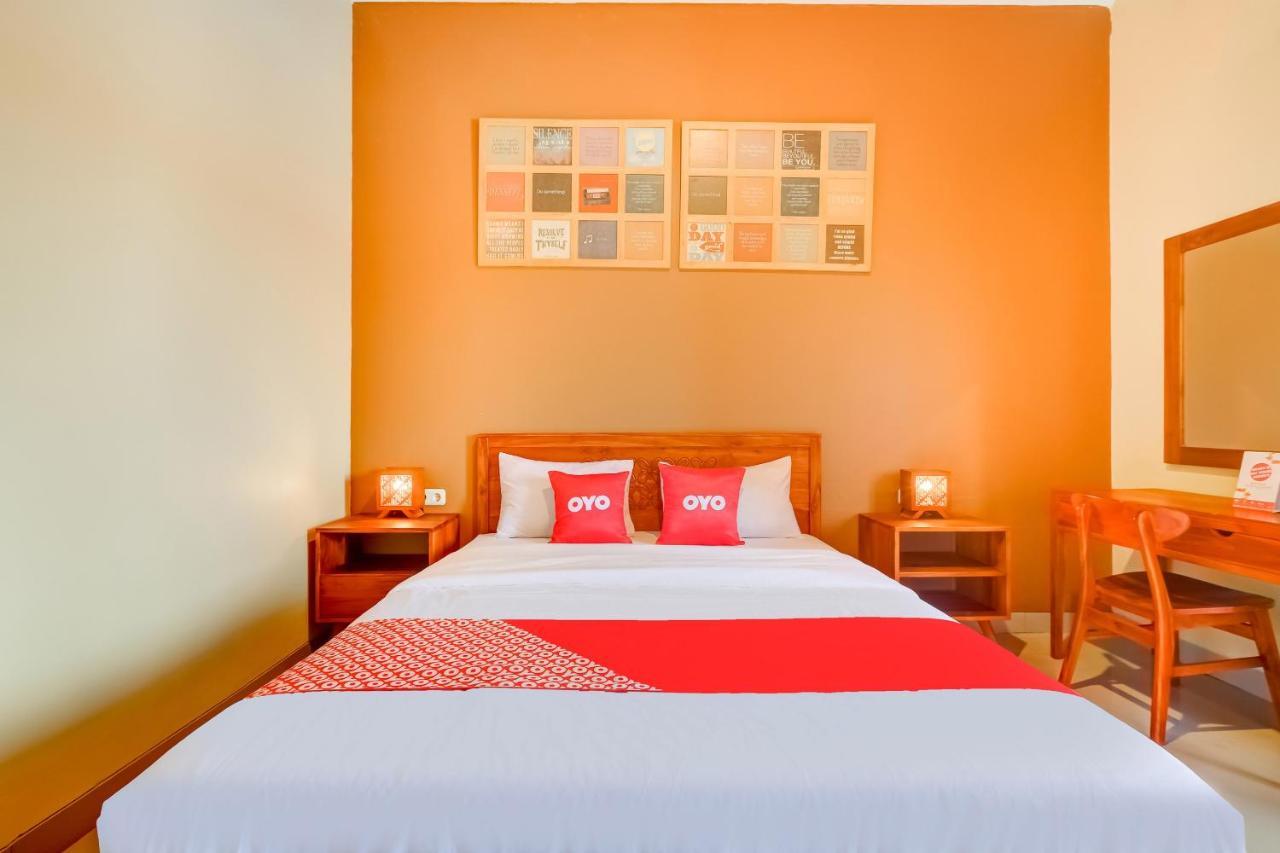 Hotel Super Oyo 3496 Griya Gayatri Syariah Melati Exterior foto